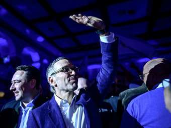 Το ακροδεξιό, φιλορωσικό κόμμα FPO προσβλέπει σε νίκη στις αυριανές εκλογές στην Αυστρία