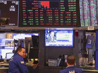 "Μπερδεμένη" η Wall μετά το διήμερο ράλι - Κατρακυλά η Intel