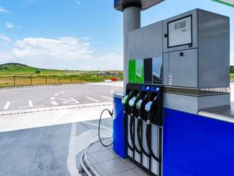 Εξαρθρώθηκε κύκλωμα που εξαπατούσε με "πειραγμένες" αντλίες σε βενζινάδικα - Πάνω από 25 εκατ. ευρώ τα παράνομα κέρδη