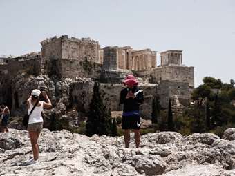 Κλειστοί οι αρχαιολογικοί χώροι της Αθήνας από τις 12:00 έως τις 17:00