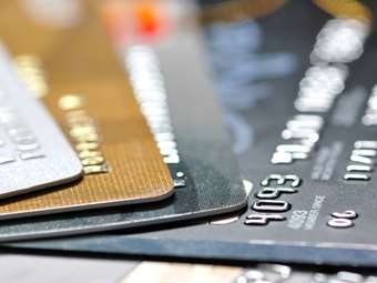 Σε επίπεδο ρεκόρ ο αριθμός των καρτών πληρωμών στην Ελλάδα