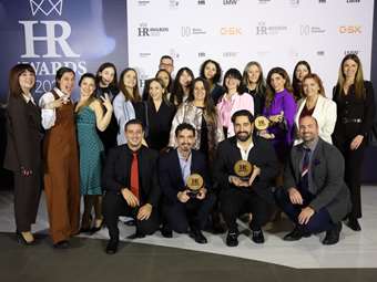 Από το κατάστημα έως το κέντρο διανομής: Η ΑΒ Βασιλόπουλος στηρίζει καθημερινά τους εργαζομένους της