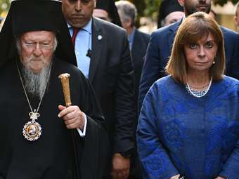 Ευχές για τη νέα χρονιά αντάλλαξαν, η ΠτΔ Κ. Σακελλαροπούλου και ο Οικουμενικός Πατριάρχης Βαρθολομαίος