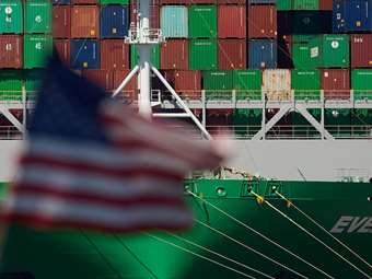 Είναι θέμα χρόνου μέχρι οι Αμερικανοί να πληρώσουν για τους δασμούς του Τραμπ