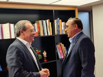 Συνάντηση με τον γραμματέα του "ΚΟΣΜΟΣ", Πέτρο Κόκκαλη, είχε ο πρόεδρος του ΣΥΡΙΖΑ-ΠΣ Σ. Φάμελλος