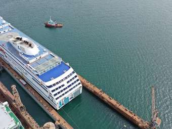 Ναυπηγεία Ελευσίνας: Σε πλήρη λειτουργία μετά από 13 χρόνια η μεγαλύτερη πλωτή δεξαμενή της χώρας