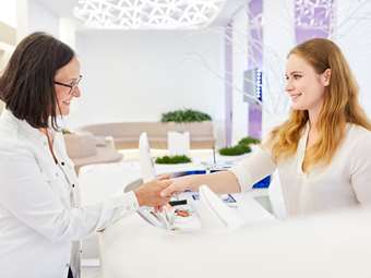 10 αλλαγές που κάνουμε τώρα στην καθημερινότητά μας για να μειώσουμε τον κίνδυνο εμφάνισης καρκίνου