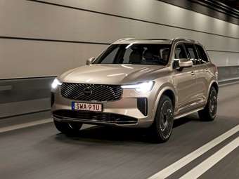 Οδηγούμε στην Σουηδία το νέο Volvo XC90, την PHEV SUV ναυαρχίδα της φίρμας