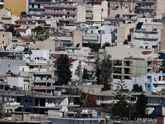 Έρευνα ΕΚΤ: Απαισιόδοξοι οι Έλληνες για τιμές κατοικών και επιτόκια στεγαστικών