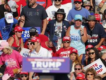 ΗΠΑ: Τέσσερις στους πέντε Αμερικανούς φοβούνται πως η χώρα διολισθαίνει στο χάος