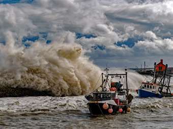 Φιλιππίνες: Σε 11 έφτασαν οι νεκροί από το πέρασμα της καταιγίδας Μπουαλόι