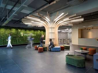 Η Teleperformance εξαγοράζει τη Majorel έναντι 3 δισ. ευρώ