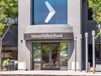 Γιατί η Silicon Valley Bank τρομάζει το παγκόσμιο τραπεζικό σύστημα