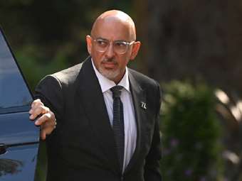 Ο δισεκατομμυριούχος Μανσούρ και ο Ζαχάουι στην κοινοπραξία για την εξαγορά της εφημερίδας Telegraph