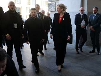 Βερολίνο: Σε "κρίσιμο σημείο" οι επαφές για την Ουκρανία