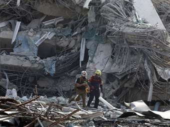 Ινδονησία: Στους 45 ανήλθαν οι νεκροί από την κατάρρευση ισλαμικού οικοτροφείου, συνεχίζονται οι έρευνες