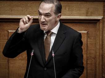 M. Σαλμάς: "Απουσία του κράτους για την προστασία των καταναλωτών από τη νοθεία στα πρατήρια υγρών καυσίμων"