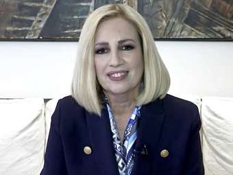 Μνημόσυνο για τα τρία χρόνια από τον θάνατο της Φ. Γεννηματά - Παρόντες η οικογένεια, η ηγεσία και πλήθος στελεχών του ΠΑΣΟΚ