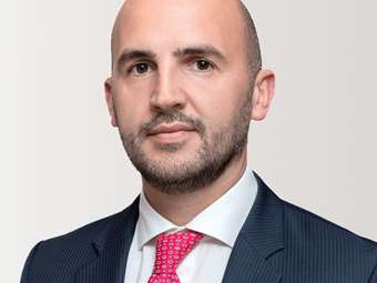 Γιώργος Τσαρούχας: Ο Πρωτοπόρος Επιχειρηματίας που άνοιξε νέους ορίζοντες στη λήψη επενδυτικών αποφάσεων