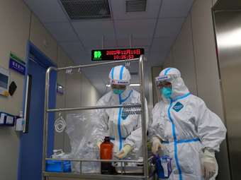 Κίνα: Υποστηρίζει ότι έχει μοιραστεί τις περισσότερες πληροφορίες που αφορούν την COVID-19 με τη διεθνή κοινότητα