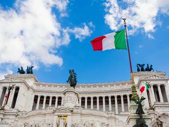 Η Ιταλία εξετάζει νέο τραπεζικό φόρο ύψους €1,5 δισ.