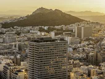 Γιατί η Ελλάδα έγινε "πρωταθλήτρια" στη φορολόγηση των ξενοδοχείων