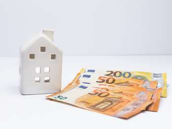 Μέχρι τις 22.2.2024 οι αιτήσεις για τη μείωση του ΕΝΦΙΑ έως 10% για τις ασφαλισμένες κατοικίες