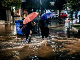 Οδηγίες από την Πολιτική Προστασία για αντιμετώπιση ενδεχόμενων κινδύνων από την κακοκαιρία