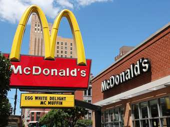 McDonald’s: Εκτίναξη πωλήσεων στο β' τρίμηνο - Κέρδη 3,5% η μετοχή