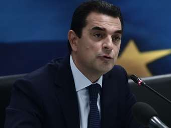 Bουλή: Aπό 22 Απριλίου έως 4 Μαΐου το "καλάθι του νονού"