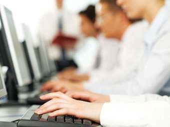 Deloitte: Οι 8 σημαντικότερες τάσεις που διαμορφώνουν τη σύγχρονη λειτουργία της δημόσιας διοίκησης παγκοσμίως