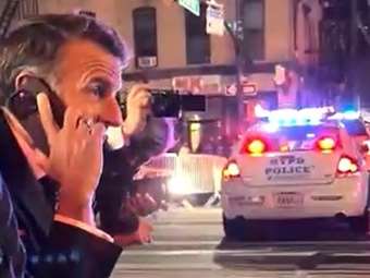 Μακρόν: Πεζός και μπλοκαρισμένος λόγω της οχηματοπομπής του Τραμπ, τηλεφωνεί στον Αμερικανό πρόεδρο