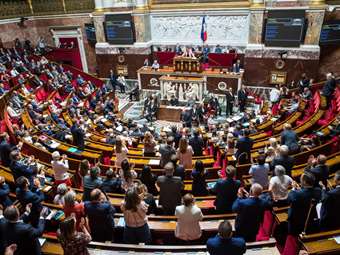 Γαλλία: Η Γερουσία ενέκρινε τον προϋπολογισμό του 2026