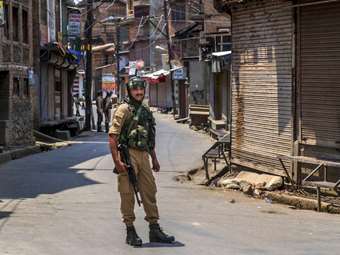 Ινδία: Τουλάχιστον 26 νεκροί από επίθεση ενόπλων σε ομάδα τουριστών στο Κασμίρ