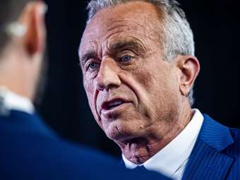 ΗΠΑ: Επιτροπή που διορίστηκε από τον Κένεντι Τζούνιορ θα επανεξετάσει το πρόγραμμα εμβολιασμού των παιδιών