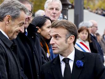Βιβλίο Σαρκοζί: Οξείς χαρακτηρισμούς κατά Μακρόν, λόγια συμπάθειας για τη Λεπέν