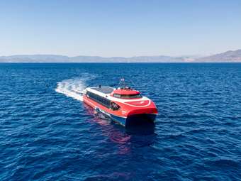 Κυκλάδες: Ένα ακριβό "πικρό" ποτήρι το νερό