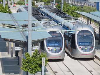 Παράσυρση ανηλίκου από τραμ στη Γλυφάδα – Τραυματίστηκε ελαφρά