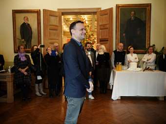 Πρωτοχρονιάτικα Κάλαντα στον Δήμαρχο Αθηναίων, Χάρη Δούκα