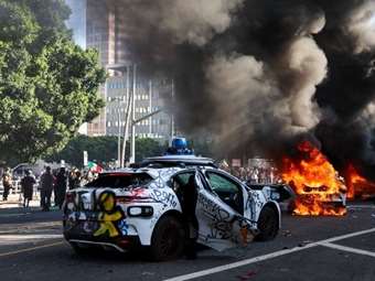 Ο Τραμπ στέλνει άλλους 2.000 εθνοφρουρούς και 700 πεζοναύτες στο Λος Άντζελες