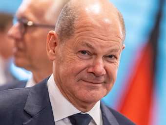 Γερμανία: Εθνικό επενδυτικό ταμείο ύψους 100 δισ. ευρώ και φορολογικές εκπτώσεις στις εταιρείες υπόσχεται ο Σολτς