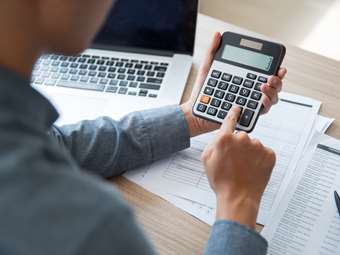 Ποιοι επαγγελματίες γλιτώνουν τον τεκμαρτό τρόπο φορολόγησης