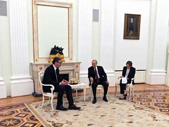 Η Ρωσία νιώθει "προδομένη" από τη Σερβία: "Μας μαχαιρώνετε στην πλάτη, στέλνετε όπλα στην Ουκρανία"