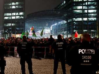 Πώς η Ακροδεξιά επηρρεάζει την κουλτούρα των νέων