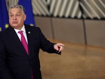 Όρμπαν: Αποδυναμωμένος από σκάνδαλα κακοποίησης παιδιών, τέσσερις μήνες πριν από τις εκλογές