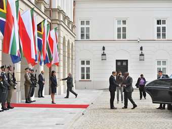 Διπλωματικό επεισόδιο με την επίσκεψη του προέδρου της Νότιας Αφρικής στην Πολωνία