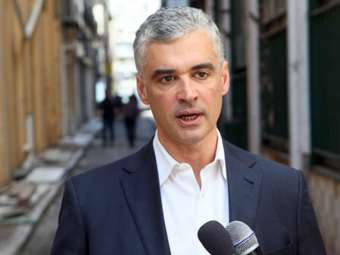 Ά. Σπηλιωτόπουλος:  Από το δόγμα του "μεσαίου χώρου" και τον Καραμανλή στον ΣΥΡΙΖΑ του Κασσελάκη