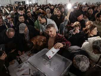 Πρόεδρος CHP: Δέκα εκατομμύρια πολίτες έχουν ψηφίσει υπέρ της προεδρικής υποψηφιότητας Ιμάμογλου