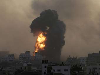 Φονικές μάχες στη Χαν Γιούνες, επίκεντρο πλέον του πολέμου Ισραήλ - Χαμάς