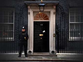 Βρετανία: Μελετά την απάντησή της μετά την απέλαση από τη Ρωσία ενός Βρετανού διπλωμάτη